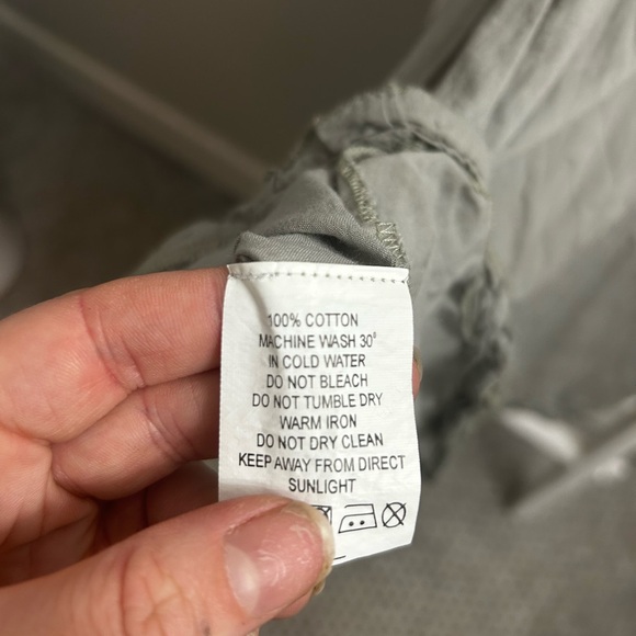 Green Ruffled Duster - Picture 4 of 4